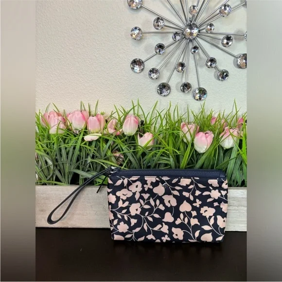 50/50 KATE SPADE GAME! - Picture 9 of 10